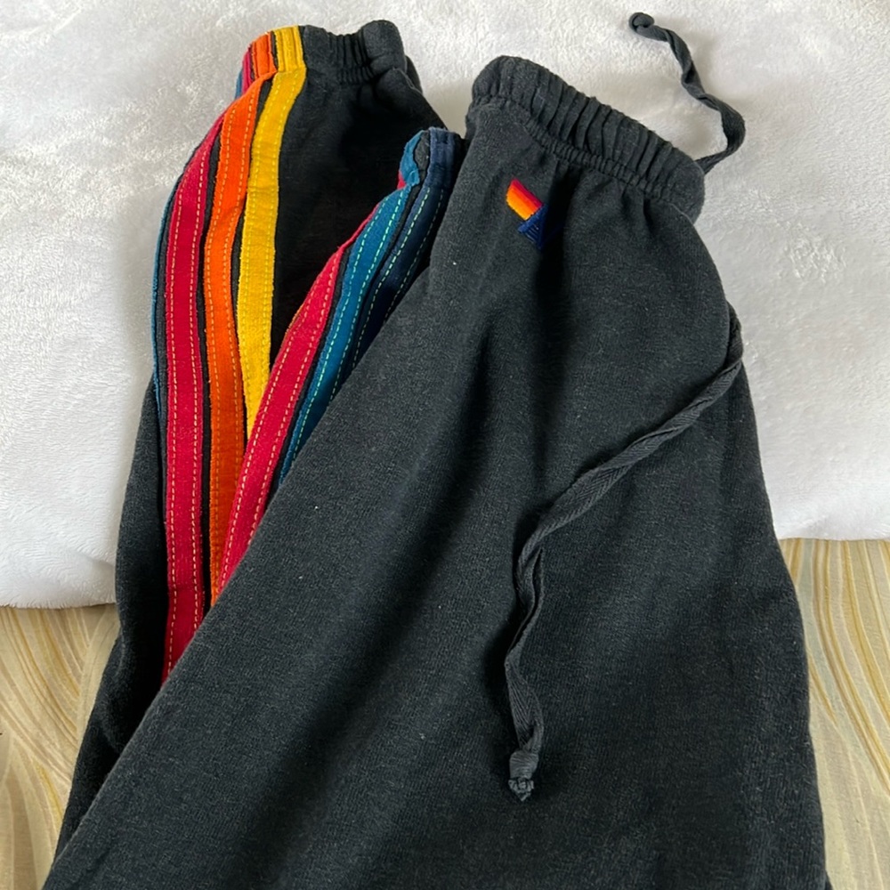 Aviator Nation 5 stripe stitch work down the entire leg size xs